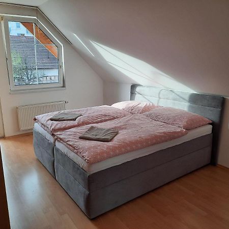 Apartman Chiarita Nemšová Extérieur photo