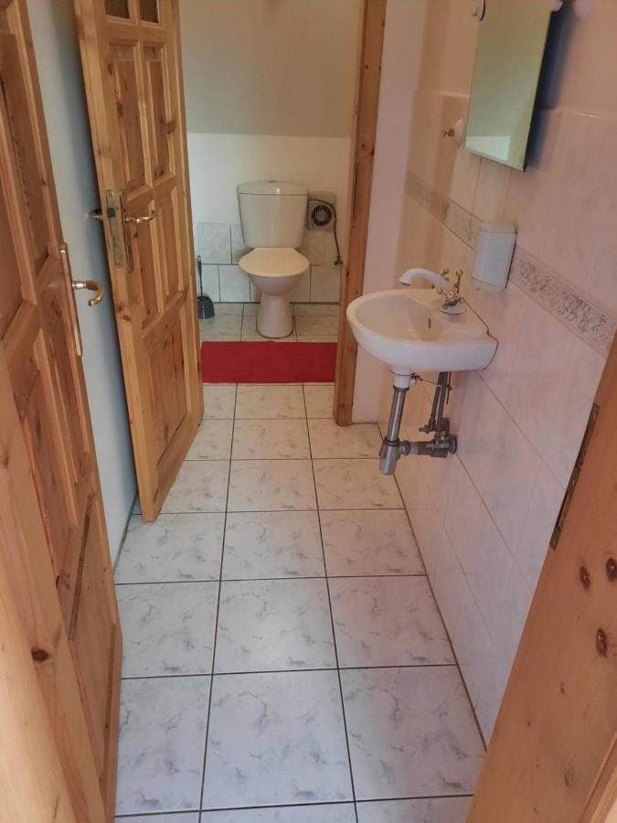 Apartman Chiarita Nemšová Extérieur photo