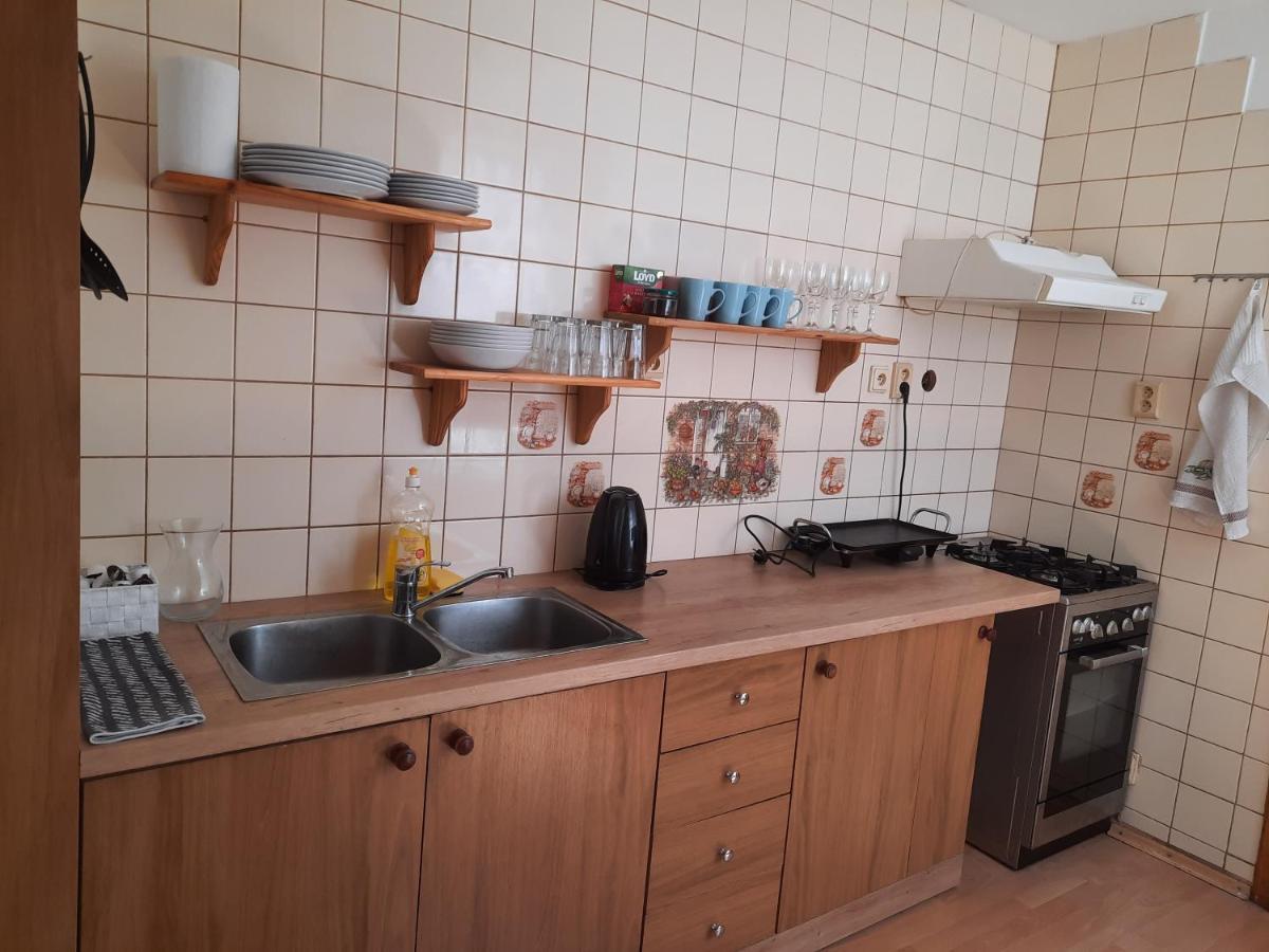 Apartman Chiarita Nemšová Extérieur photo